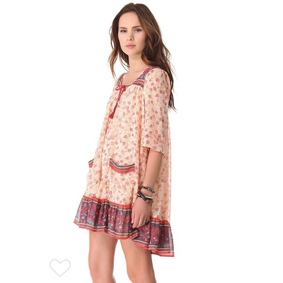 Free People Dresses & Skirts - Free People Peach Floral Boho Midi Dress with Red and Navy Trim